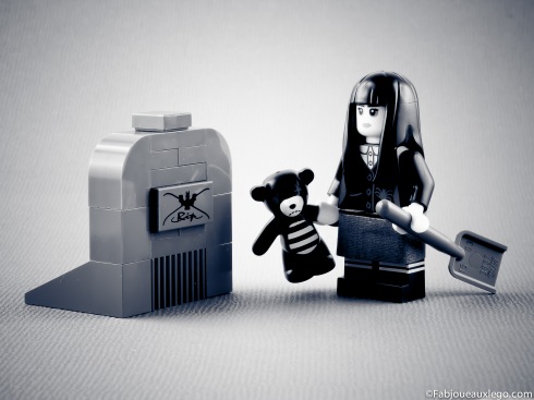 Lego-Minifigure-Serie-12-Mercredi-Famille-Adams